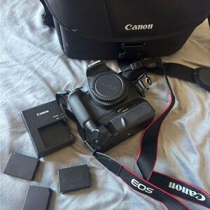 Canon Black Rebel T5